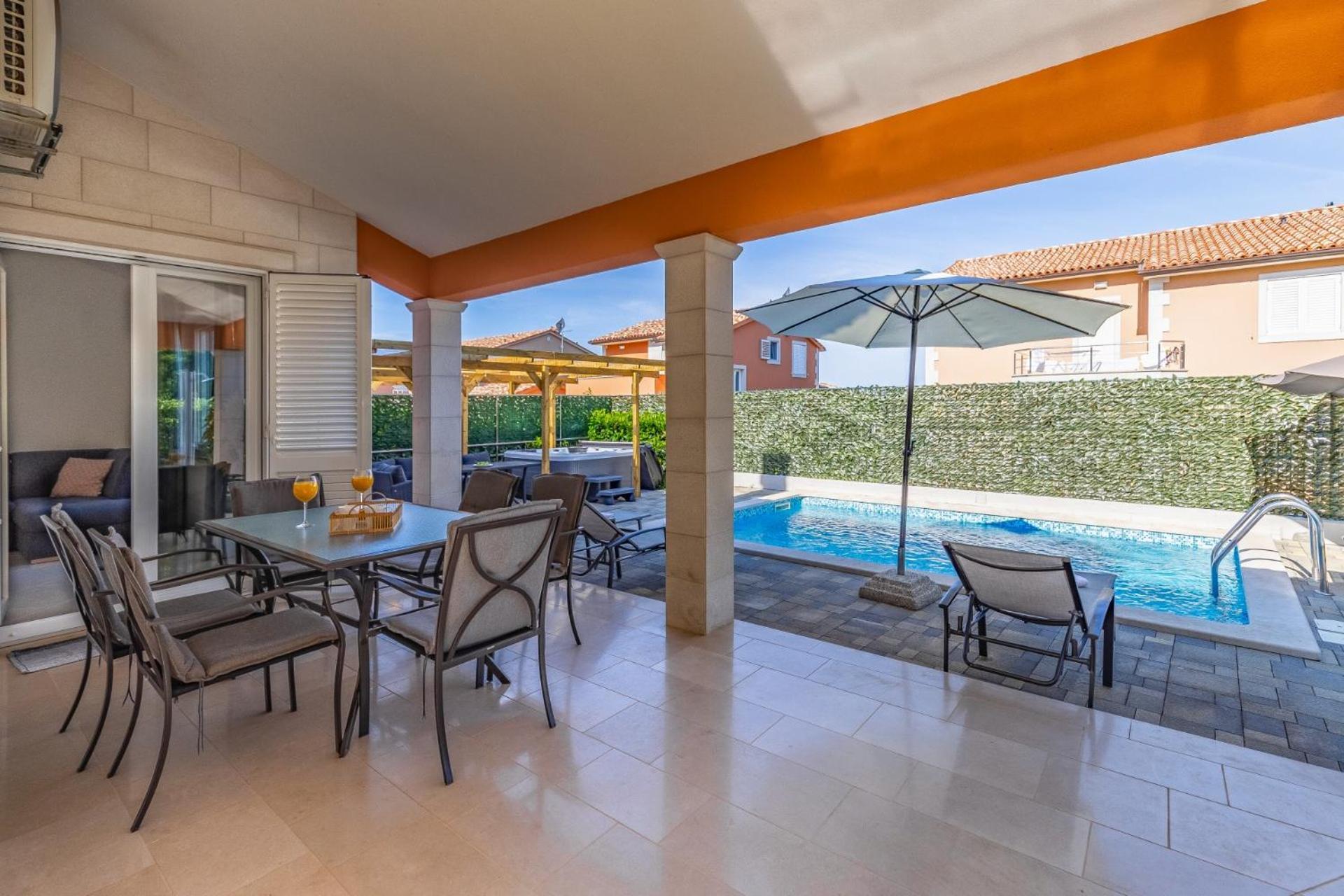 Villas Lotus With Pool And Jacuzzi Пула Екстериор снимка