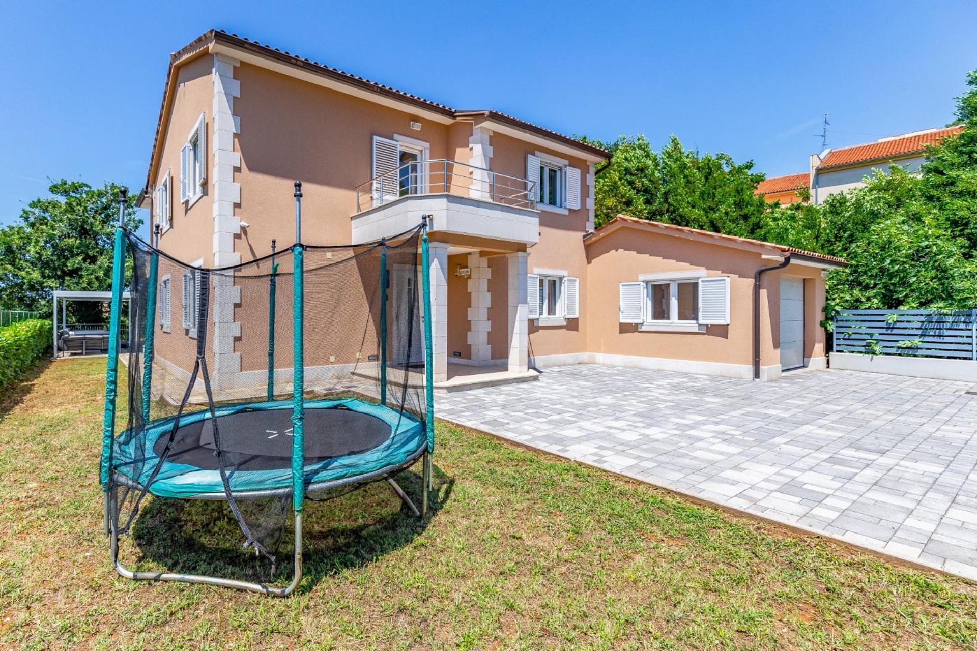 Villas Lotus With Pool And Jacuzzi Пула Екстериор снимка