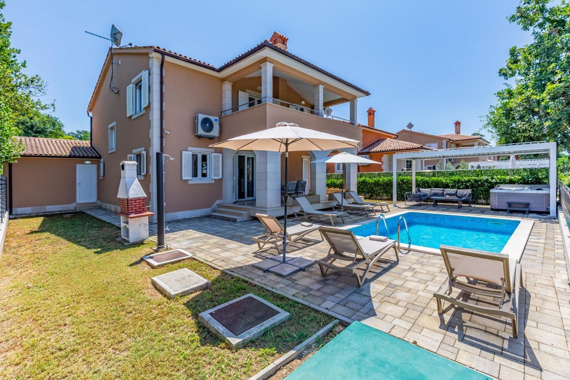Villas Lotus With Pool And Jacuzzi Пула Екстериор снимка