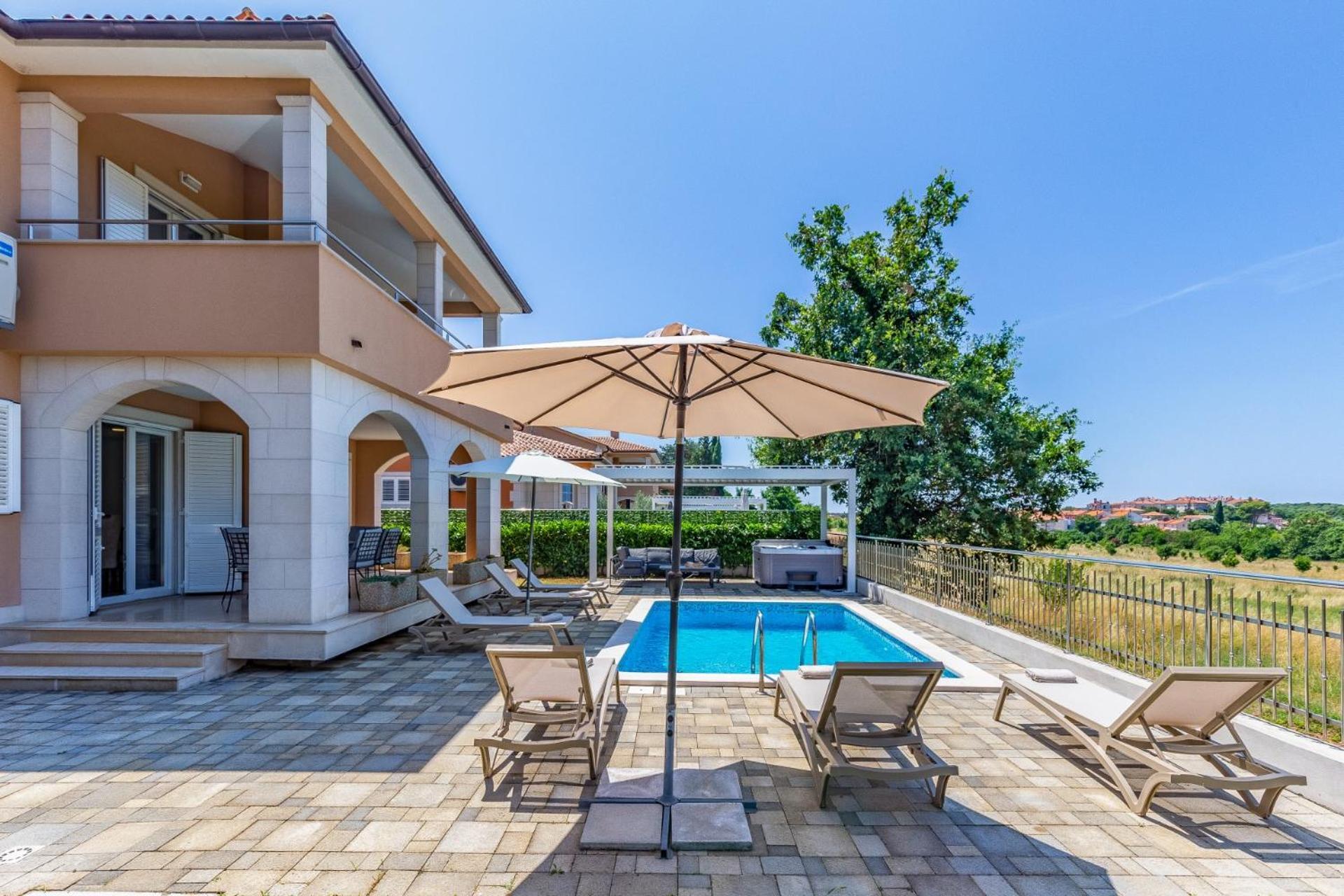 Villas Lotus With Pool And Jacuzzi Пула Екстериор снимка