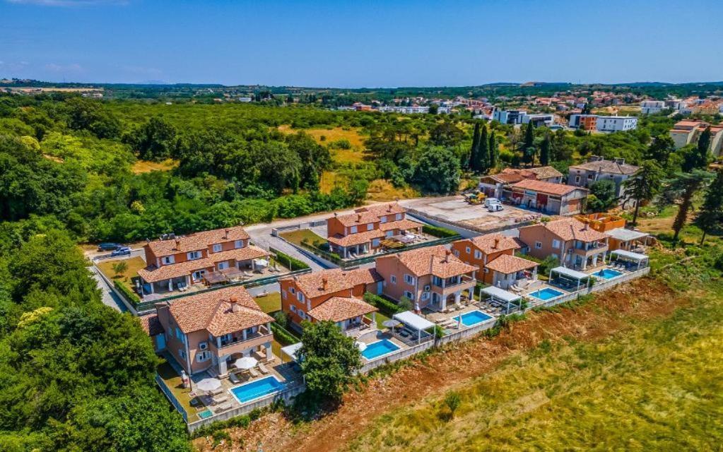 Villas Lotus With Pool And Jacuzzi Пула Екстериор снимка